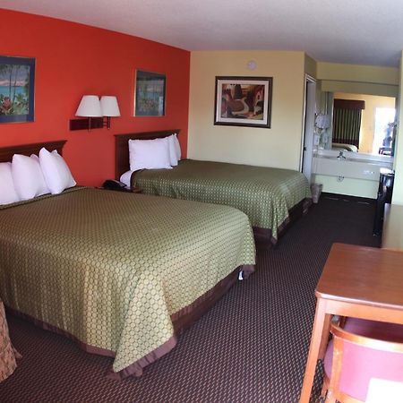Budget Inn & Suites Hawkinsville Exterior photo
